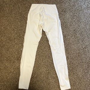 White lululemon leggings
